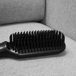 What makes the Alan Truman Hot Brush different from other straightening brushes?
