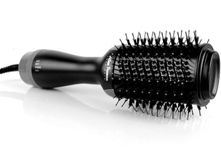 Salon like blow dry at home with the Alan Truman Blow Brush!